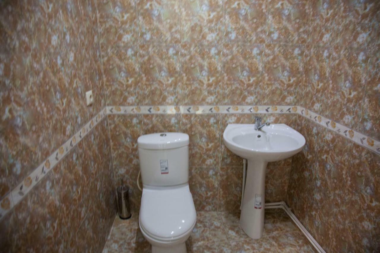Liko Hostel Erevan Esterno foto